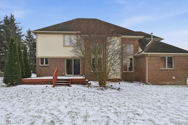 21797 Ambassador Drive, Macomb, MI 48044