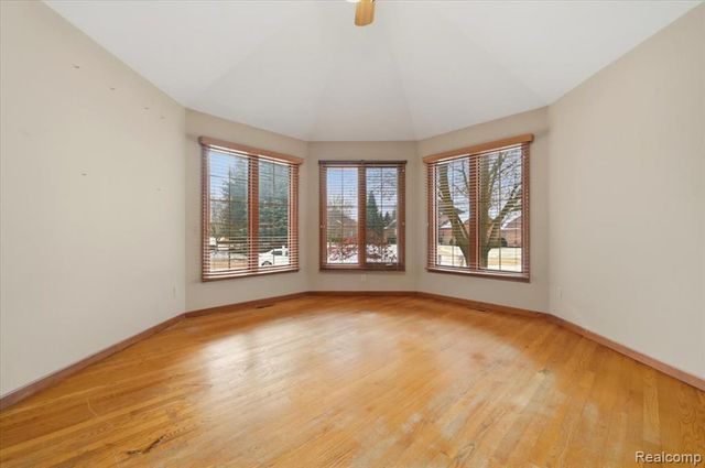 21797 Ambassador Drive, Macomb, MI 48044