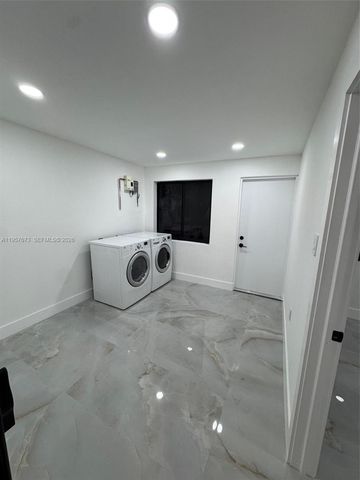 8901 NW 32nd Ave, Miami, FL 33147