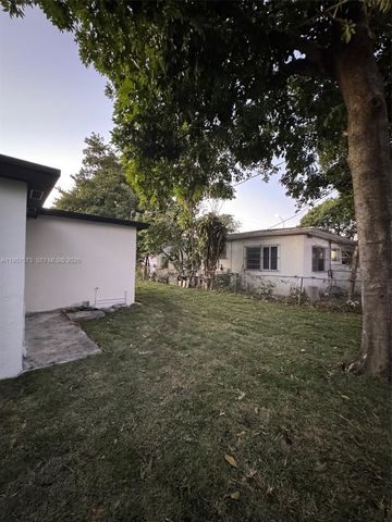 8901 NW 32nd Ave, Miami, FL 33147