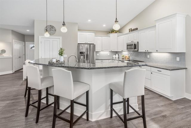9470 Sassafras Trail, Portage, MI 49002