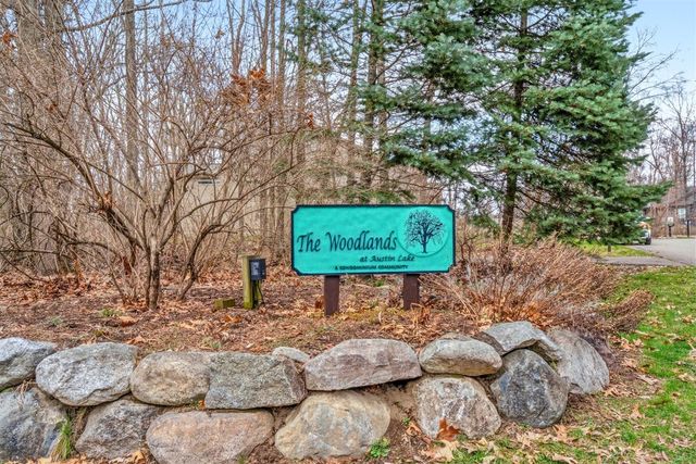 9470 Sassafras Trail, Portage, MI 49002