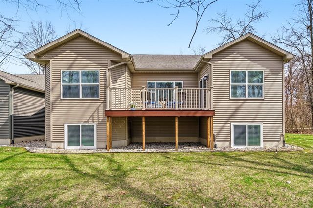 9470 Sassafras Trail, Portage, MI 49002