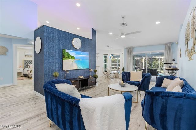 1899 Piccadilly Circus, Naples, FL 34112