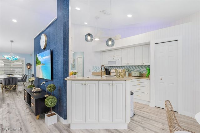 1899 Piccadilly Circus, Naples, FL 34112