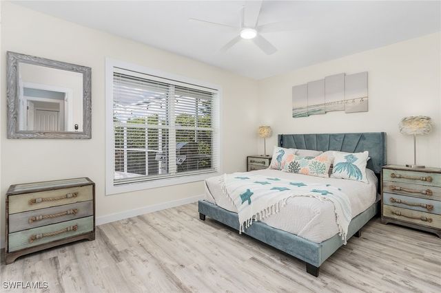 1899 Piccadilly Circus, Naples, FL 34112