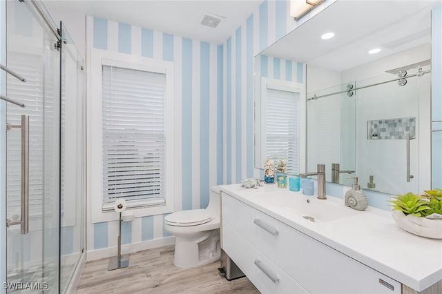 1899 Piccadilly Circus, Naples, FL 34112
