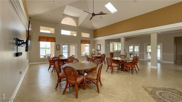 1899 Piccadilly Circus, Naples, FL 34112