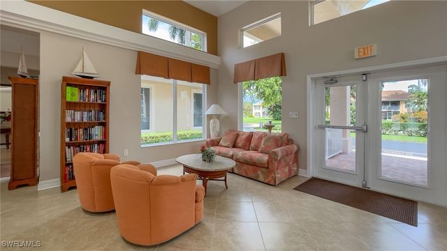 1899 Piccadilly Circus, Naples, FL 34112