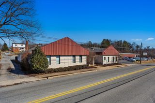 710 FOURTH ST, Shenandoah, VA 22849