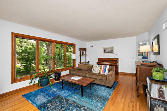2630 Major Avenue N, Golden Valley, MN 55422