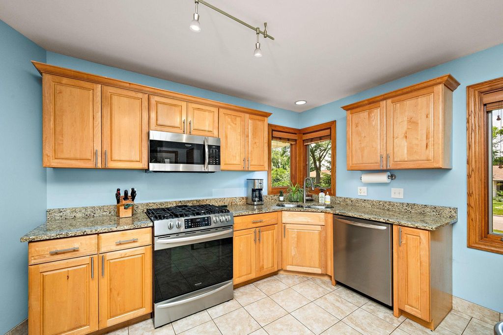 2630 Major Avenue N, Golden Valley, MN 55422 — photo 2