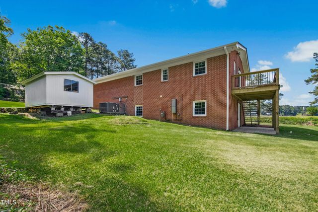 1415 Clearwater Drive, Sanford, NC 27330