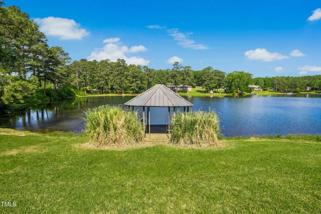 1415 Clearwater Drive, Sanford, NC 27330