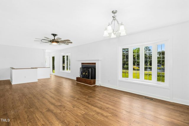 1415 Clearwater Drive, Sanford, NC 27330