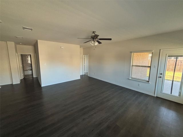 133 Red Hickory Drive, Royse City, TX 75189