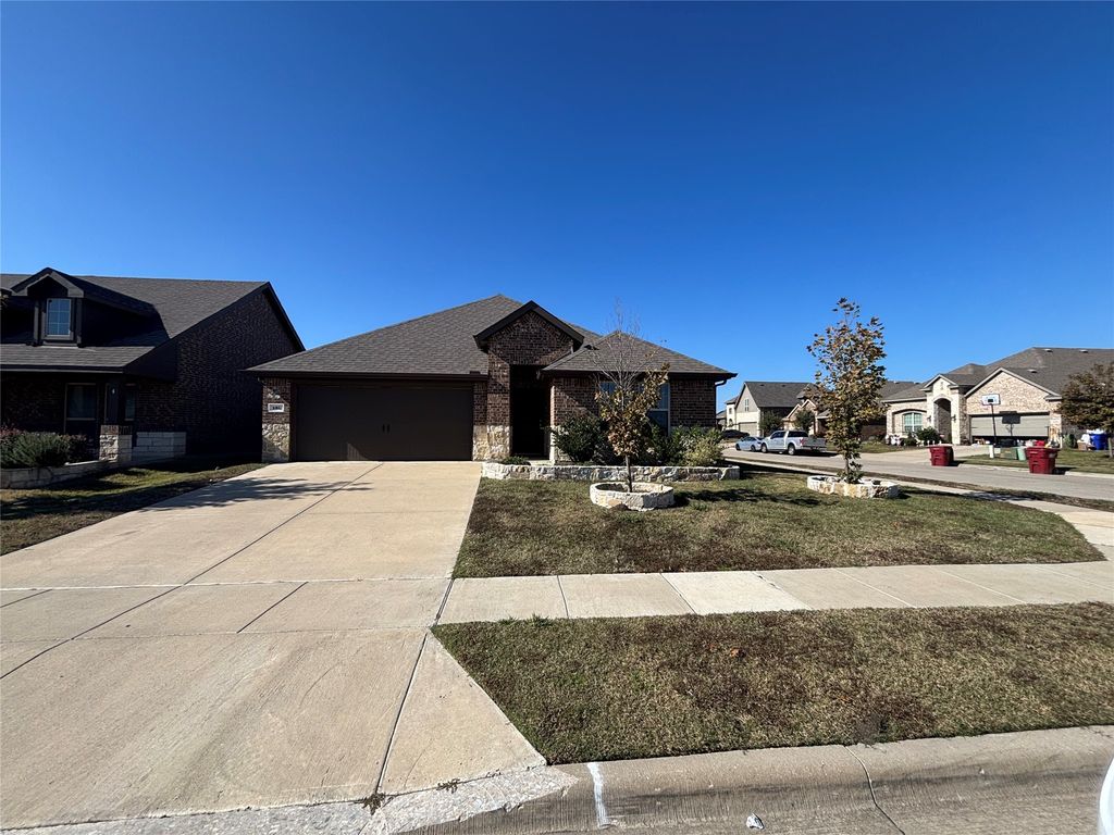 133 Red Hickory Drive, Royse City, TX 75189