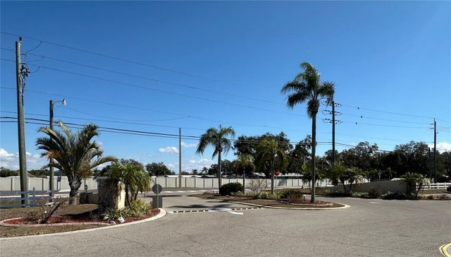 5619 BAYSHORE ROAD 328, Palmetto, FL 34221