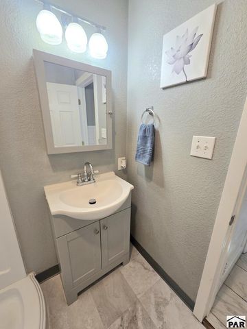 1813 Palmer Ave, Pueblo, CO 81004