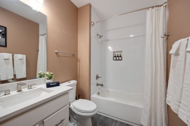 2719 Alameda St Apt 101, Nashville, TN 37208