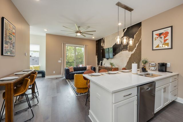 2719 Alameda St Apt 101, Nashville, TN 37208