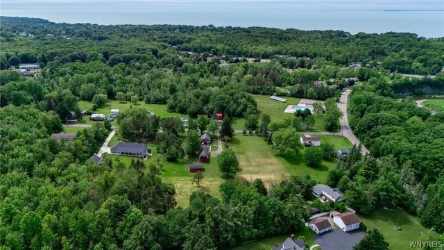 6729 Black Road, Evans, NY 14047