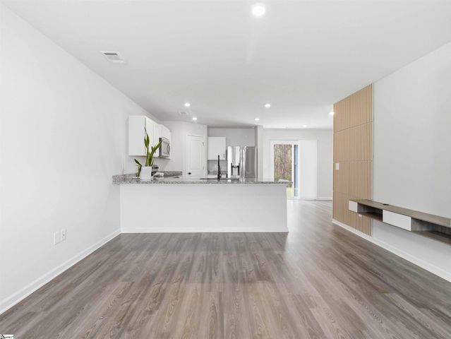 124 Brooks Drive, Williamston, SC 29697