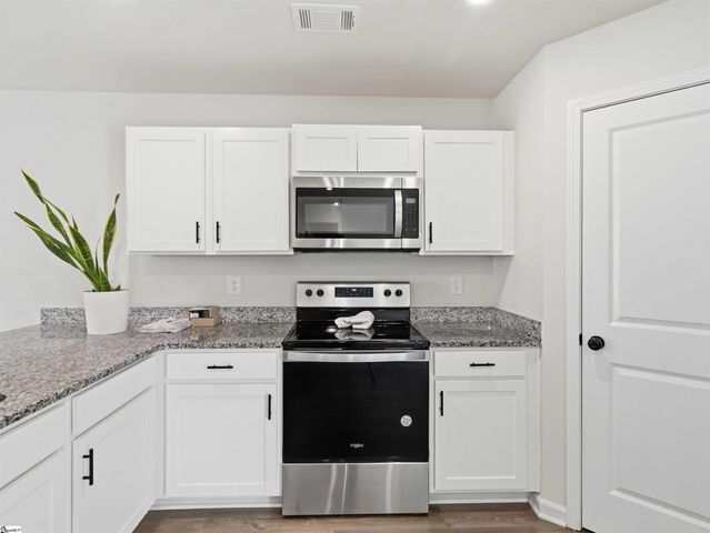 124 Brooks Drive, Williamston, SC 29697