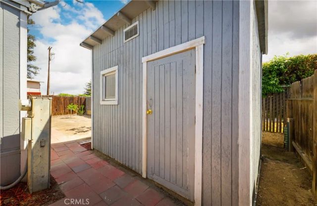 1301 TAFT HWY, Bakersfield, CA 93307