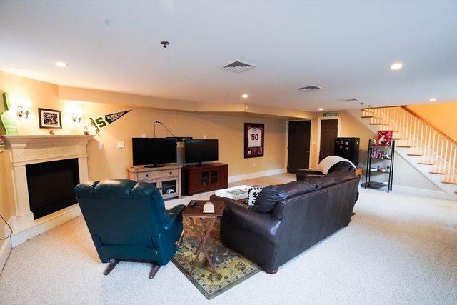 95 Dix Street 2, Boston, MA 02122