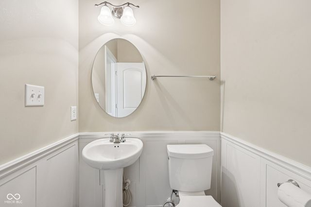 15726 Henady Crossing, Noblesville, IN 46060