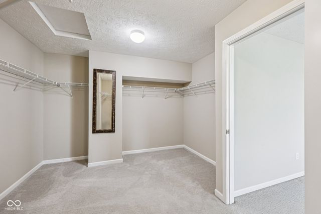 15726 Henady Crossing, Noblesville, IN 46060