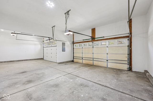 15726 Henady Crossing, Noblesville, IN 46060