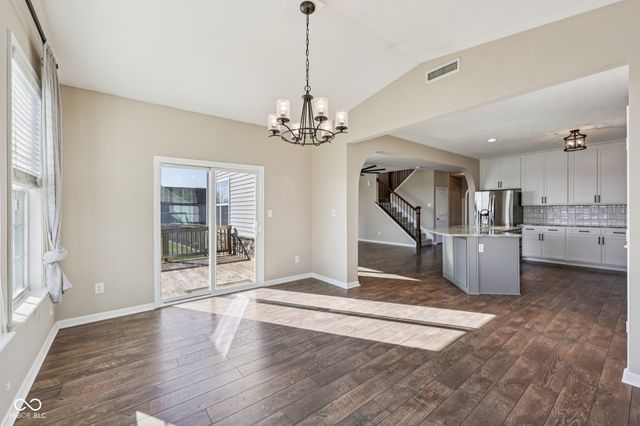 15726 Henady Crossing, Noblesville, IN 46060