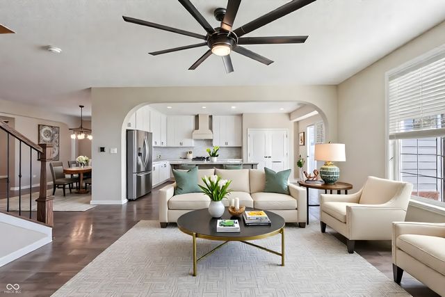 15726 Henady Crossing, Noblesville, IN 46060