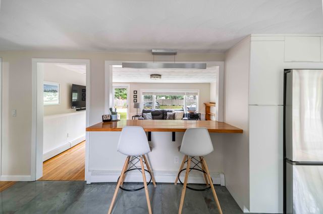 7 Arbeta Road, Hyannis, MA 02601