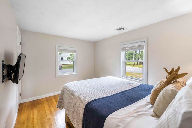 7 Arbeta Road, Hyannis, MA 02601