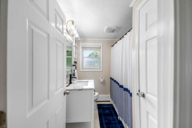 7 Arbeta Road, Hyannis, MA 02601