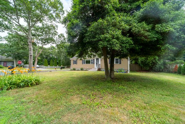 7 Arbeta Road, Hyannis, MA 02601
