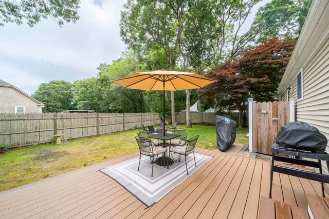 7 Arbeta Road, Hyannis, MA 02601