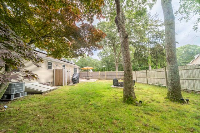 7 Arbeta Road, Hyannis, MA 02601