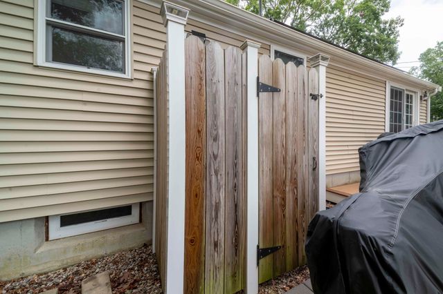 7 Arbeta Road, Hyannis, MA 02601