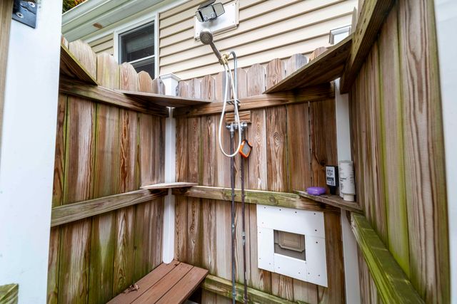 7 Arbeta Road, Hyannis, MA 02601