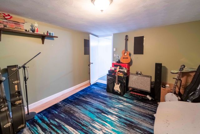 7 Arbeta Road, Hyannis, MA 02601