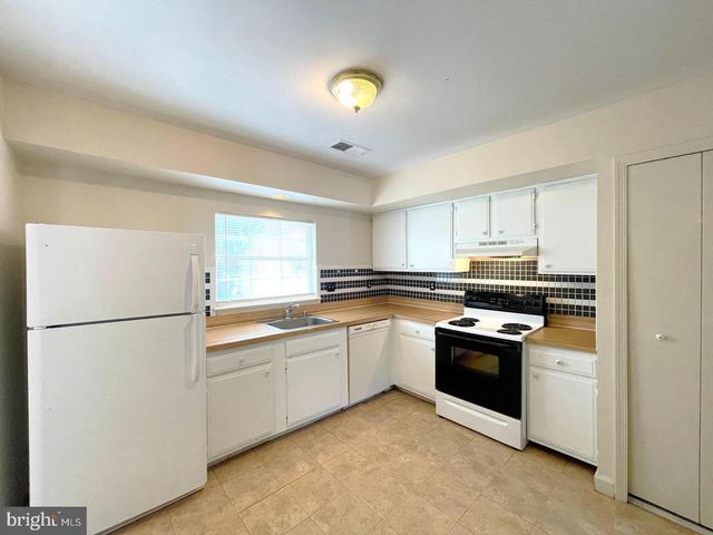 2779 RED LION PL, Waldorf, MD 20602