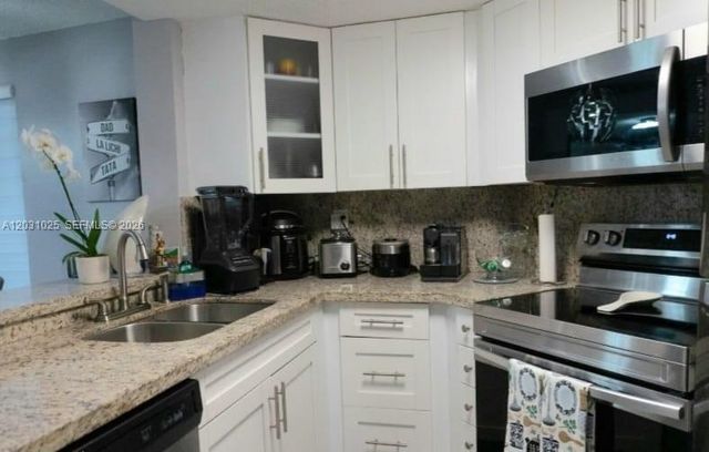 8215 SW 152nd Avenue G307, Miami, FL 33193