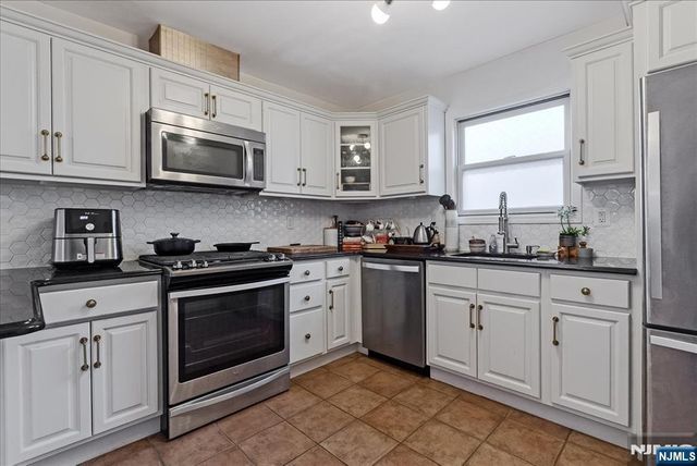 221 Sherman Avenue 2, Jersey City, NJ 07307