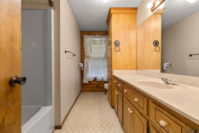 503 Mill Creek Rd, Longview, TX 75605