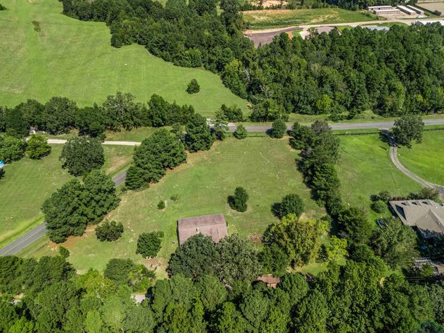 503 Mill Creek Rd, Longview, TX 75605