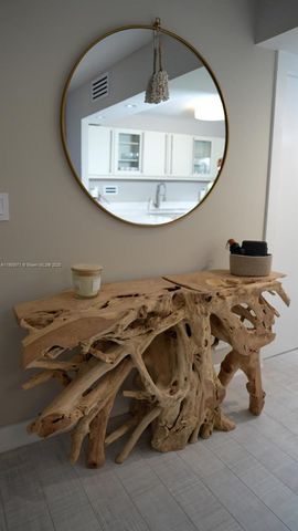 2301 Collins Ave 836, Miami Beach, FL 33139